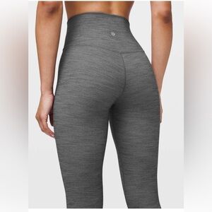 Lululemon Women Align Pants 28”
Size 2 Mini Herringbone Gray Hi Rise
Leggings